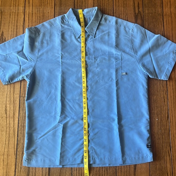 Quicksilver Men's Short Sleeve Shirt - Picture 7 of 10